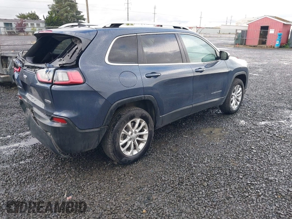 2019 Jeep Cherokee Latitude z VIN 1C4PJMCX2KD369871, wystawiony jako IAAI lot #42239476 z przebiegiem 88 261 mil mil oraz . Historia ofert i sprzedaży dostępna na DreamBid. Obrazek 4.