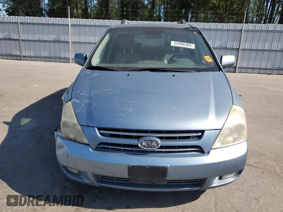 2008 Kia Sedona LX with VIN KNDMB233586210180, listed as a Copart auction lot 52090305 with 220,428 mi miles and Salvage Title. Bid and sale history available at carsss.com. Image 5.