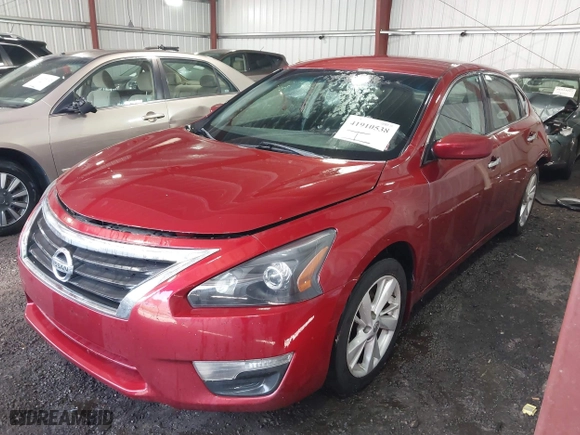 2013 Nissan Altima 2.5 SV with VIN 1N4AL3AP8DC135987, listed as a IAAI auction lot 41910538 with 220,791 mi miles. Bid and sale history available at carsss.com. Image 2.