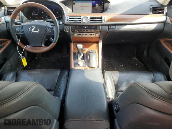 2016 Lexus LS 460 with VIN JTHCL5EF2G5026822, listed as a Copart auction lot 54419325 with 84,132 mi miles and Clean title. Bid and sale history available at DreamBid. Image 8.