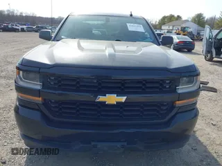 2017 Chevrolet Silverado 1500 Custom with VIN 1GCVKPEC9HZ169517, listed as a IAAI auction lot 41811919 with 215,790 mi miles. Bid and sale history available at carsss.com. Image 12.