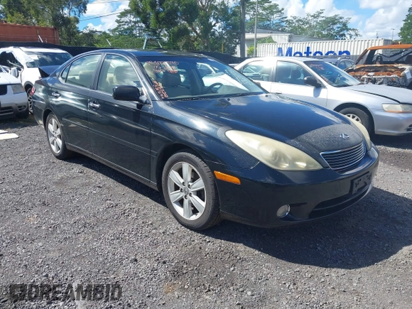 2005 Lexus ES 330 with VIN JTHBA30G755060211, listed as a IAAI auction lot 41819590 with 140,679 mi miles. Bid and sale history available at carsss.com. Image 1.