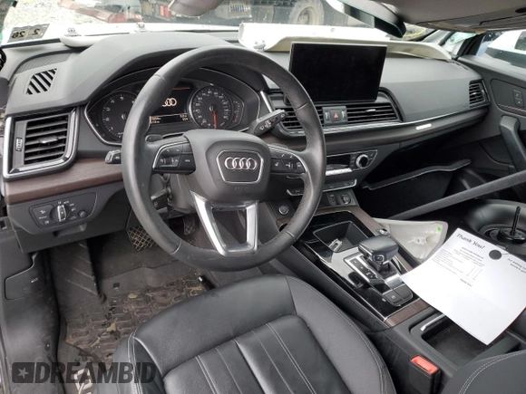 2021 Audi Q5 Premium with VIN WA1AAAFYXM2002847, listed as a Copart auction lot 71785692 with 25,650 mi miles. Bid and sale history available at carsss.com. Image 8.