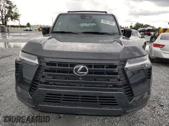 2024 Lexus GX 550 Luxury with VIN JTJVBCDX0R5013269, listed as a Copart auction lot 60641305 with 13,462 mi miles and Salvage title. Bid and sale history available at DreamBid. Image 5.