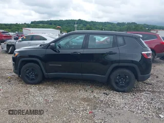 2019 Jeep Compass Sport с VIN 3C4NJCAB0KT624004, выставлен на аукционе IAAI как лот 42478659 с пробегом 76 289 миль миль и . История ставок и продаж доступна на DreamBid. Изображение 14.