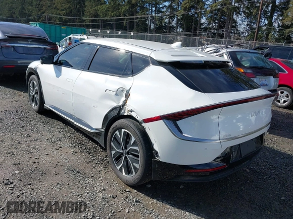 2022 Kia EV6 Wind with VIN KNDC3DLC5N5034110, listed as a IAAI auction lot 41667440 with 25,780 mi miles. Bid and sale history available at carsss.com. Image 3.