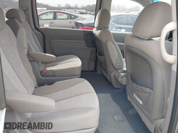 2010 Kia Sedona LX with VIN KNDMG4C34A6324741, listed as a IAAI auction lot 41665347 with 135,904 mi miles. Bid and sale history available at carsss.com. Image 8.