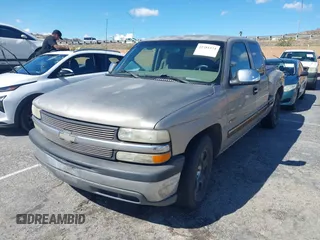 2001 Chevrolet Silverado 1500 LS with VIN 2GCEC19V311267026, listed as a IAAI auction lot 41381574 with Not Provided miles and . Bid and sale history available at DreamBid. Image 2.