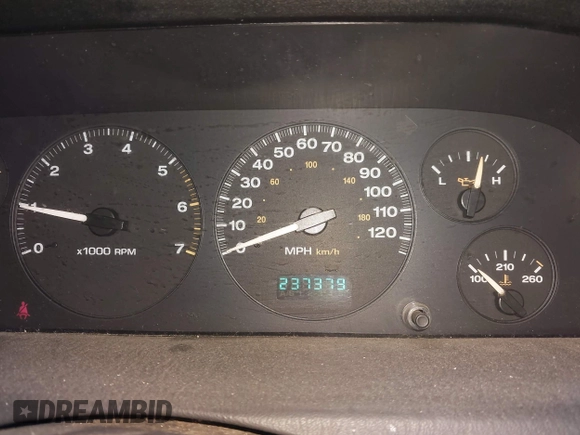 2002 Jeep Grand Cherokee Laredo с VIN 1J4GW48S32C264870, выставлен на аукционе IAAI как лот 42535548 с пробегом 237 379 миль миль и . История ставок и продаж доступна на DreamBid. Изображение 15.