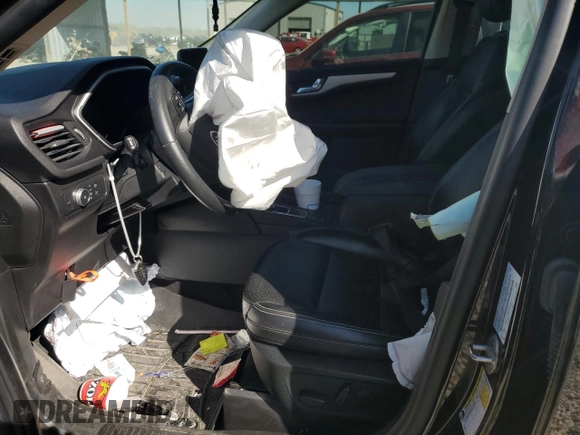 2020 Ford Escape SEL z VIN 1FMCU9H91LUA68034, wystawiony jako Copart lot #50610375 z przebiegiem 48 035 mil mil oraz Szkoda całkowita • Salvage title. Historia ofert i sprzedaży dostępna na DreamBid. Obrazek 7.