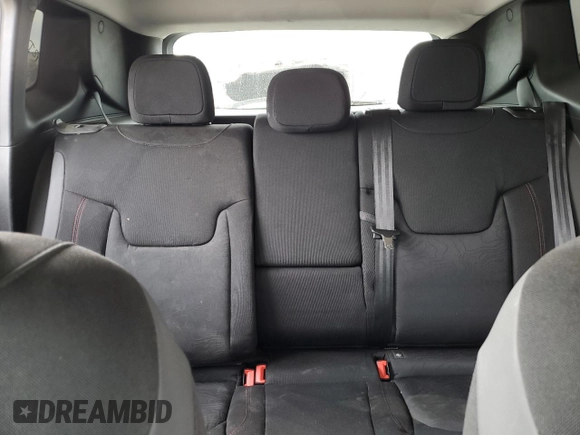 2021 Jeep Renegade Trailhawk с VIN ZACNJDC16MPM92268, выставлен на аукционе Copart как лот 51548315 с пробегом 34 842 миль миль и Списание • Salvage title. История ставок и продаж доступна на DreamBid. Изображение 10.