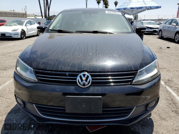 2014 Volkswagen Jetta TDI w/Premium with VIN 3VWLL7AJ8EM367587, listed as a Copart auction lot 63670815 with 129,289 mi miles and Clean title. Bid and sale history available at DreamBid. Image 5.