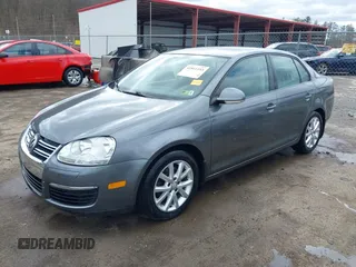 2010 Volkswagen Jetta SE with VIN 3VWRZ7AJ5AM162053, listed as a IAAI auction lot 41811153 with 141,988 mi miles and . Bid and sale history available at DreamBid. Image 17.