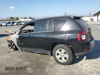 2014 Jeep Compass Latitude with VIN 1C4NJCEA8ED539584, listed as a Copart auction lot 72084294 with 0 mi miles and Non Repairable. Bid and sale history available at carsss.com. Image 2.