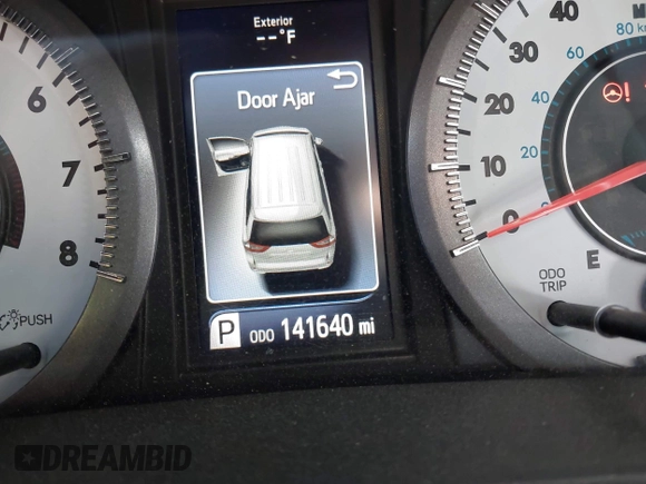 2015 Toyota Sienna SE with VIN 5TDXK3DC3FS682327, listed as a IAAI auction lot 41983156 with 141,640 mi miles. Bid and sale history available at carsss.com. Image 15.