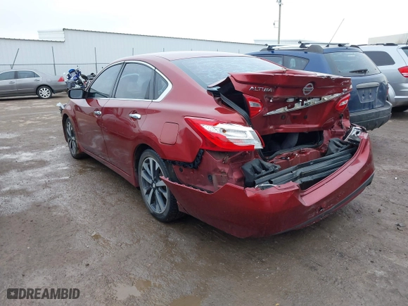 2016 Nissan Altima 2.5 SL with VIN 1N4AL3APXGC121187, listed as a IAAI auction lot 41540861 with 200,448 mi miles. Bid and sale history available at carsss.com. Image 3.