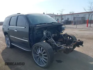 2008 Cadillac Escalade z VIN 1GYFK63828R141386, wystawiony jako IAAI lot #42069821 z przebiegiem Nie podano mil oraz . Historia ofert i sprzedaży dostępna na DreamBid. Obrazek 1.