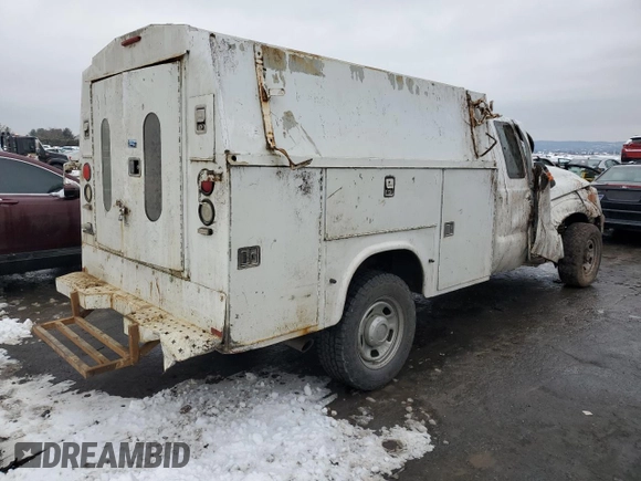 2011 Ford F-350 z VIN 1FD7X3F68BEA96212, wystawiony jako Copart lot #44791715 z przebiegiem Nie podano mil oraz Szkoda całkowita • Salvage title. Historia ofert i sprzedaży dostępna na DreamBid. Obrazek 3.
