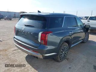 2024 Hyundai Palisade Calligraphy z VIN KM8R7DGE4RU720074, wystawiony jako IAAI lot #42344432 z przebiegiem 45 955 mil mil oraz . Historia ofert i sprzedaży dostępna na DreamBid. Obrazek 4.