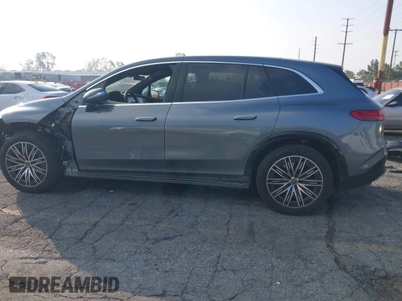 2023 Mercedes-Benz EQS 580 z VIN 4JGDM4EBXPA026161, wystawiony jako IAAI lot #41424484 z przebiegiem Nie podano mil oraz . Historia ofert i sprzedaży dostępna na DreamBid. Obrazek 15.
