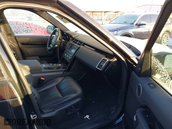 2018 Land Rover Discovery SE z VIN SALRG2RV4JA075611, wystawiony jako IAAI lot #41363203 z przebiegiem Nie podano mil oraz . Historia ofert i sprzedaży dostępna na DreamBid. Obrazek 5.