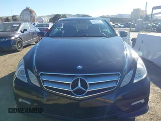 2010 Mercedes-Benz E-Class E 550 with VIN WDDKJ7CBXAF019381, listed as a IAAI auction lot 41392705 with 76,082 mi miles. Bid and sale history available at carsss.com. Image 12.