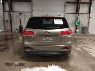 2016 Kia Sorento LX with VIN 5XYPG4A37GG013620, listed as a IAAI auction lot 41622185 with 109,938 mi miles. Bid and sale history available at carsss.com. Image 17.