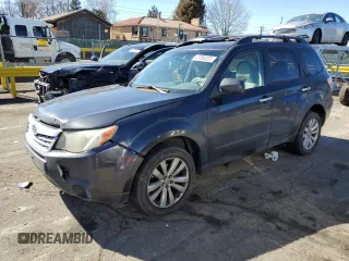 2013 Subaru Forester 2.5X Premium with VIN JF2SHADC8DH433103, listed as a Copart auction lot 47260325 with 138,013 mi miles and Salvage Title. Bid and sale history available at carsss.com. Image 1.