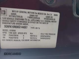 1999 Chevrolet Suburban z VIN 3GNFK16R8XG144067, wystawiony jako IAAI lot #42433835 z przebiegiem 362 941 mil mil oraz . Historia ofert i sprzedaży dostępna na DreamBid. Obrazek 9.