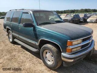 1998 Chevrolet Tahoe with VIN 1GNEK13R2WJ347601, listed as a Copart auction lot 75742084 with 202,287 mi miles and Salvage Title. Bid and sale history available at carsss.com. Image 4.