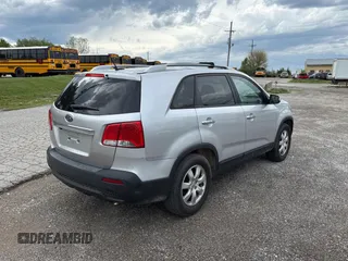 2012 Kia Sorento LX with VIN 5XYKT3A65CG211116, listed as a Copart auction lot 54499445 with 121,173 mi miles and Clean Title. Bid and sale history available at carsss.com. Image 4.