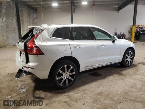 2021 Volvo XC60 Inscription with VIN YV4102RL5M1851074, listed as a Copart auction lot 86310574 with 41,535 mi miles and Salvage title. Bid and sale history available at DreamBid. Image 3.