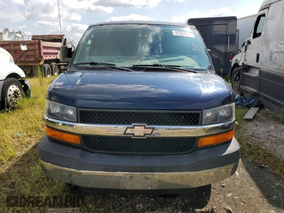 2008 Chevrolet Express Cargo Van with VIN 1GCGG25C881134558, listed as a Copart auction lot 67207324 with 54,369 mi miles and Salvage Title. Bid and sale history available at carsss.com. Image 5.