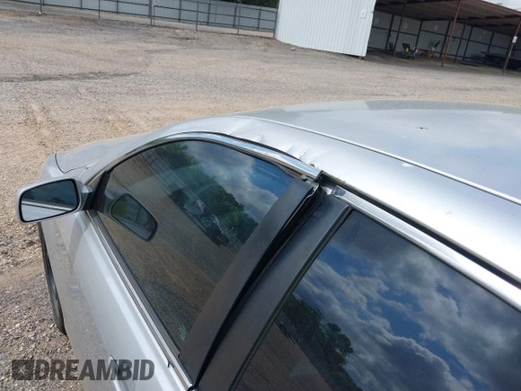 2011 Toyota Camry LE with VIN 4T1BF3EK1BU187646, listed as a IAAI auction lot 42035977 with 285,013 mi miles. Bid and sale history available at carsss.com. Image 6.