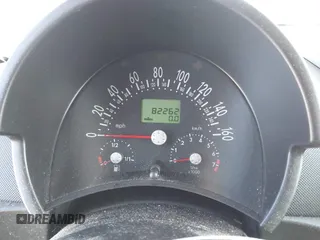 2002 Volkswagen Beetle GLX с VIN 3VWDD21C82M410830, выставлен на аукционе IAAI как лот 42292655 с пробегом 82 262 миль миль и . История ставок и продаж доступна на DreamBid. Изображение 7.