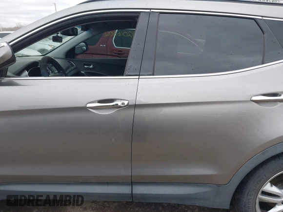 2013 Hyundai Santa Fe Sport z VIN 5XYZU3LA4DG085412, wystawiony jako IAAI lot #42016302 z przebiegiem 121 484 mil mil oraz . Historia ofert i sprzedaży dostępna na DreamBid. Obrazek 15.