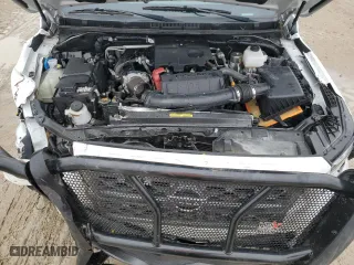 2024 Nissan Frontier SV with VIN 1N6ED1EJ8RN642206, listed as a Copart auction lot 43000665 with 5,680 mi miles and Salvage Title. Bid and sale history available at carsss.com. Image 11.