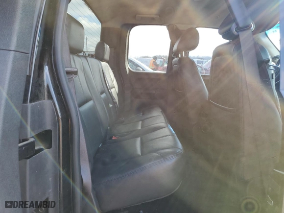 2013 GMC Sierra 1500 SLE with VIN 1GTR2VE72DZ264004, listed as a Copart auction lot 45391005 with 139,123 mi miles and Clean Title. Bid and sale history available at carsss.com. Image 10.