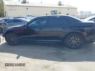 2016 Chrysler 300 with VIN 2C3CCAGG4GH296194, listed as a IAAI auction lot 41818220 with 111,177 mi miles. Bid and sale history available at carsss.com. Image 14.