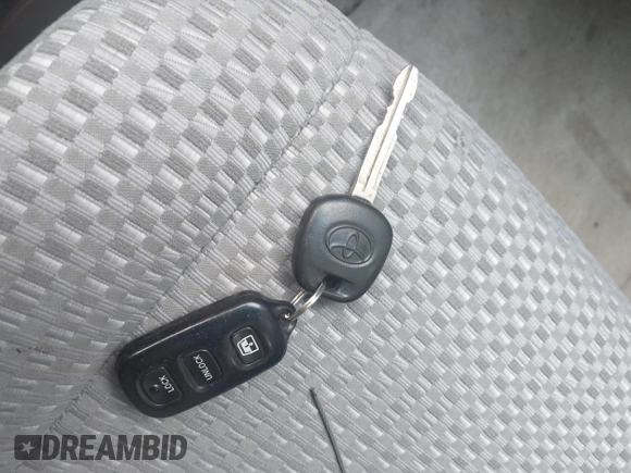 2006 Toyota 4Runner SR5 z VIN JTEBU14R960087249, wystawiony jako IAAI lot #42370575 z przebiegiem 164 150 mil mil oraz . Historia ofert i sprzedaży dostępna na DreamBid. Obrazek 11.