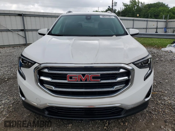2021 GMC Terrain SLT z VIN 3GKALPEV9ML359613, wystawiony jako Copart lot #57420515 z przebiegiem 19 315 mil mil oraz Czysty tytuł • Clean title. Historia ofert i sprzedaży dostępna na DreamBid. Obrazek 5.
