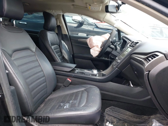 2017 Ford Fusion SE with VIN 3FA6P0HD5HR246038, listed as a IAAI auction lot 41985150 with 144,499 mi miles. Bid and sale history available at carsss.com. Image 5.