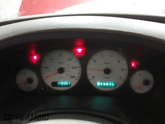 2002 Dodge Grand Caravan with VIN 2B4GT44L42R567657, listed as a IAAI auction lot 41109666 with 178,301 mi miles and . Bid and sale history available at DreamBid. Image 7.