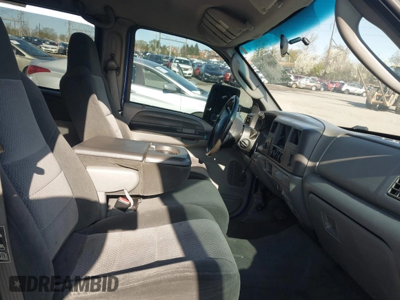 2003 Ford F-350 XL with VIN 1FTSW31F33EA17958, listed as a IAAI auction lot 41983735 with 297,870 mi miles and . Bid and sale history available at DreamBid. Image 5.