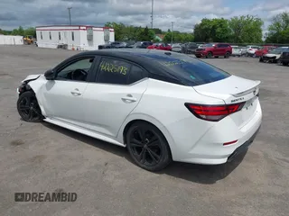 2020 Nissan Sentra SR z VIN 3N1AB8DV6LY228861, wystawiony jako IAAI lot #42225193 z przebiegiem 91 399 mil mil oraz . Historia ofert i sprzedaży dostępna na DreamBid. Obrazek 3.