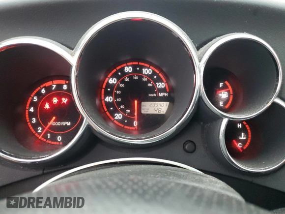2005 Pontiac Vibe with VIN 5Y2SL638X5Z467045, listed as a Copart auction lot 57865085 with 233,401 mi miles and Clean title. Bid and sale history available at DreamBid. Image 9.