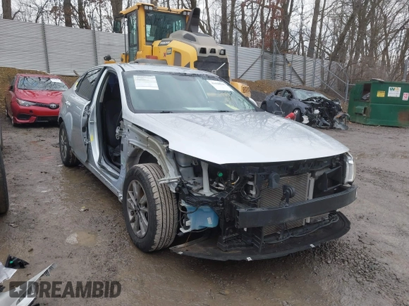 2016 Kia Optima LX Turbo with VIN 5XXGT4L1XGG006432, listed as a IAAI auction lot 41620038 with 137,210 mi miles. Bid and sale history available at carsss.com. Image 6.