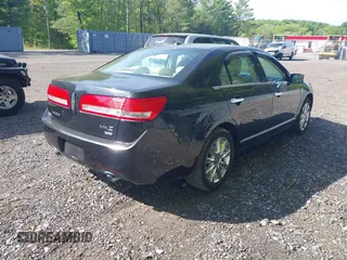 2010 Lincoln MKZ with VIN 3LNHL2JC5AR640474, listed as a IAAI auction lot 42250379 with 163,398 mi miles and . Bid and sale history available at DreamBid. Image 4.