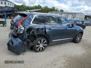 2023 Volvo XC90 Plus with VIN YV4H600N4P1924424, listed as a Copart auction lot 72622074 with 23,705 mi miles and Salvage title. Bid and sale history available at DreamBid. Image 3.