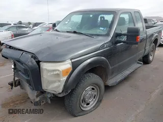 2016 Ford F-250 XLT z VIN 1FT7X2A65GEA40452, wystawiony jako IAAI lot #41522578 z przebiegiem 135 711 mil mil oraz . Historia ofert i sprzedaży dostępna na DreamBid. Obrazek 2.